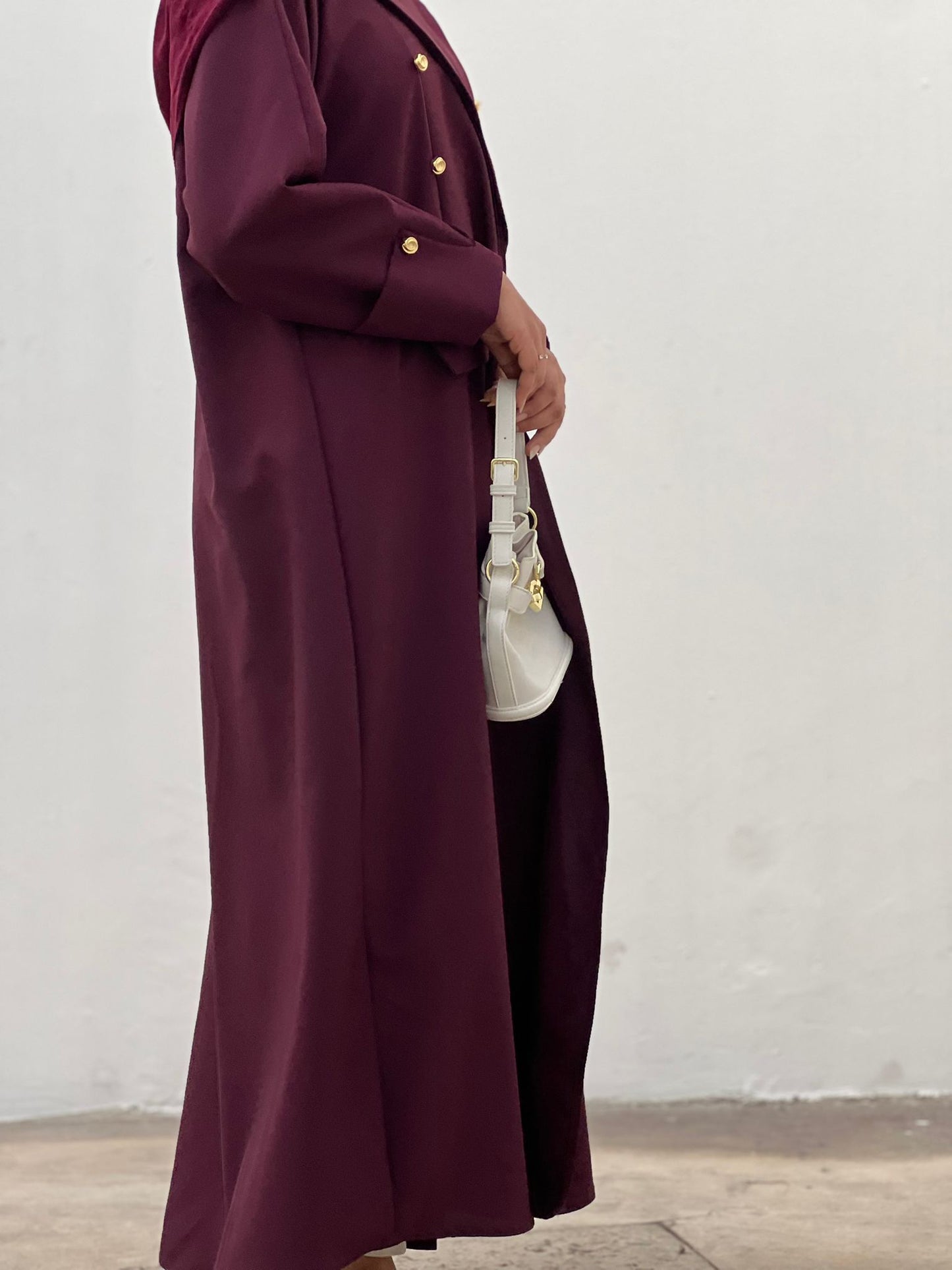 Minimate Abaya with golden buttons