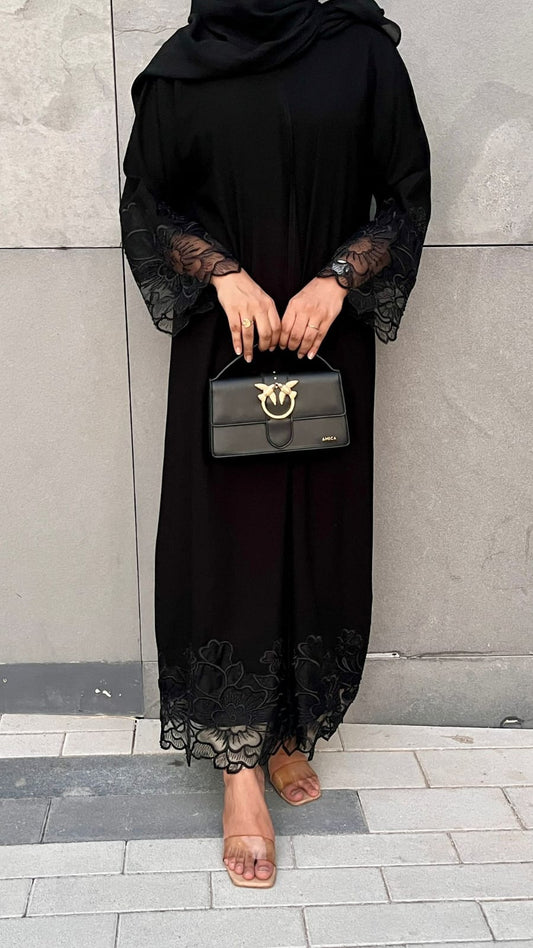 Crepe abaya with laces